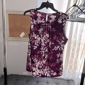 Sleeveless Calvin Klein shirt